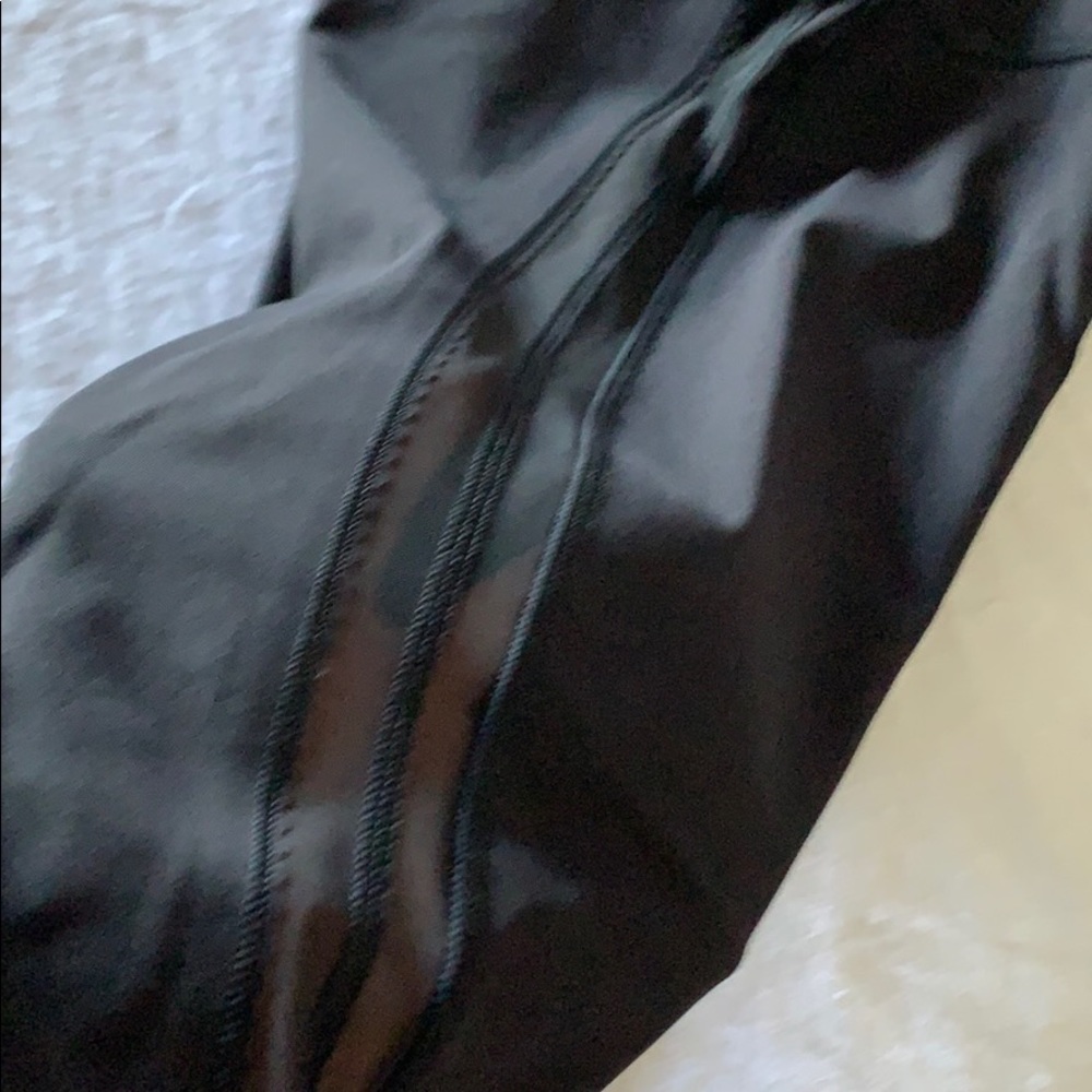 🍋Lululemon black Mesh Capris🍋